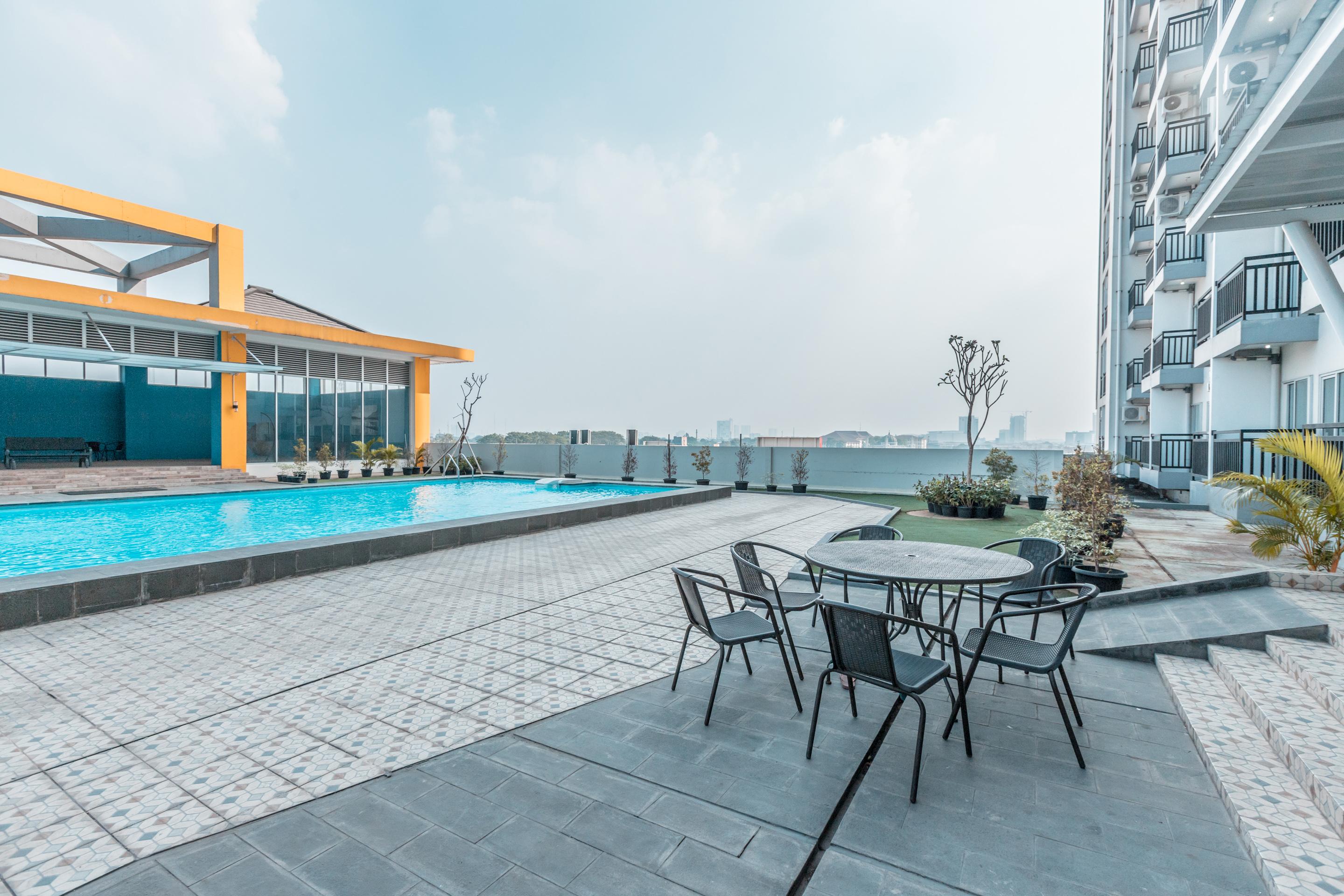 Oyo Flagship 766 Prima Orchard Hotel Bekasi Exterior photo