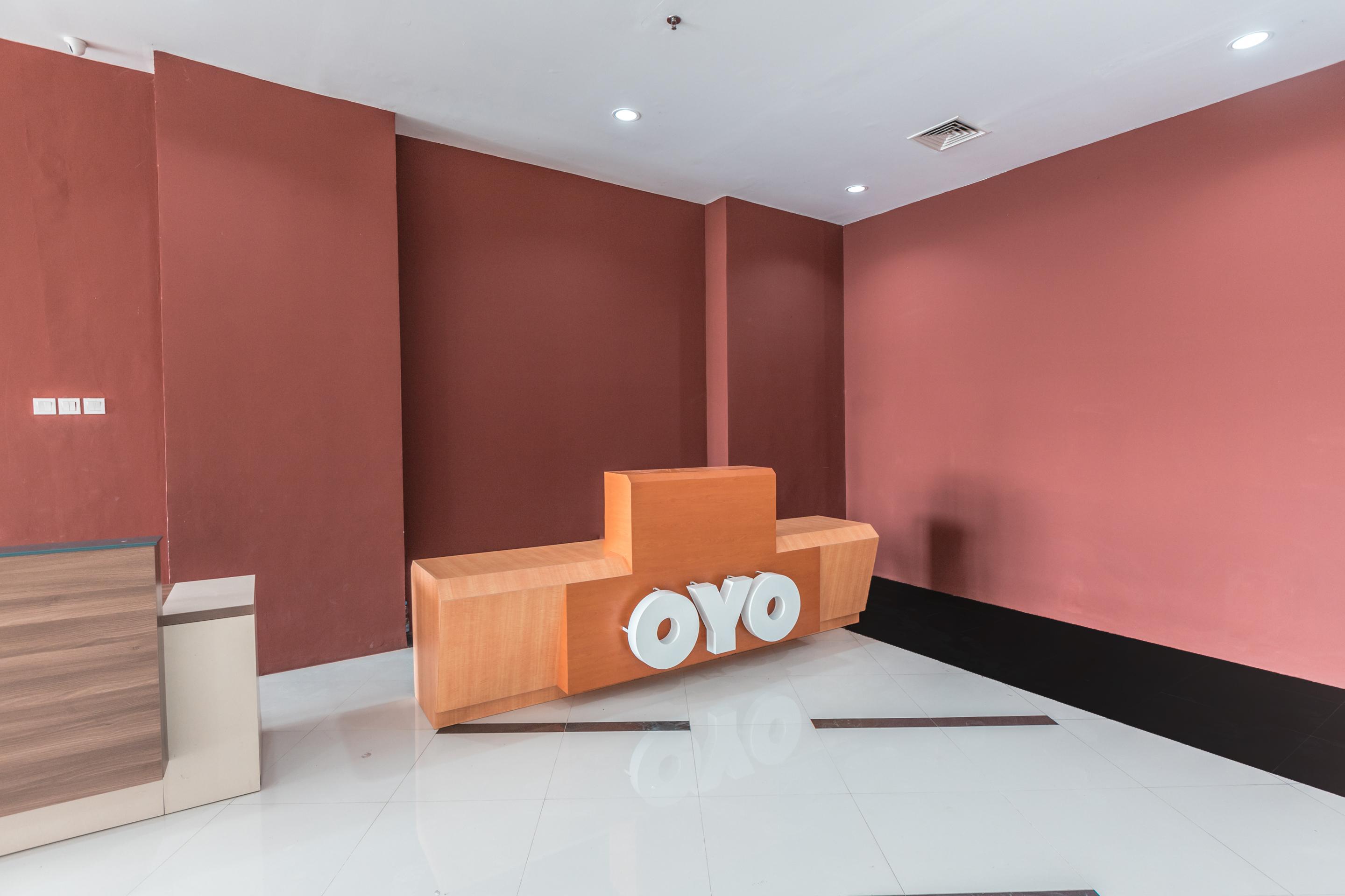 Oyo Flagship 766 Prima Orchard Hotel Bekasi Exterior photo